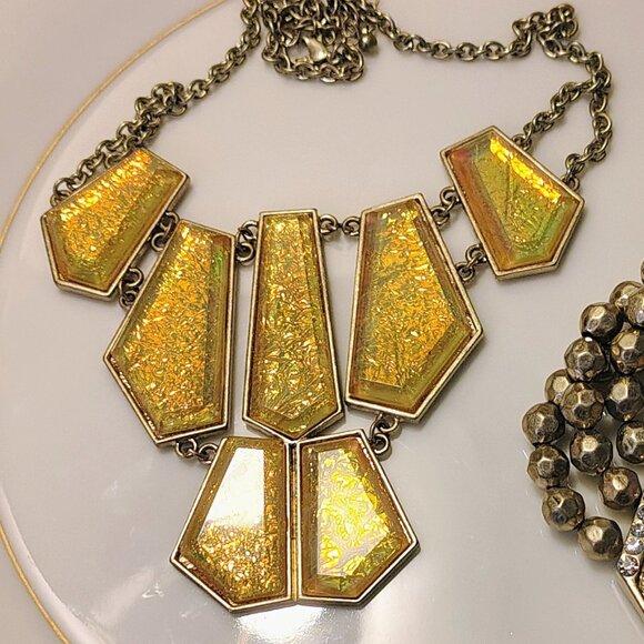 Vtg Iridescent Dragons Breath Yellow Golden Lucite Statement Necklace & Bracelet - Picture 2 of 6